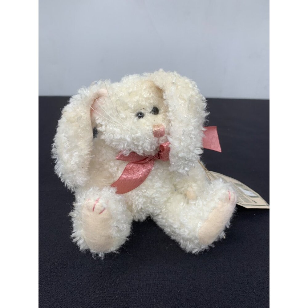 Boyds Bears & Friends Nataalie Nibblenose 7" Style # 5733000-01 White and Pink B